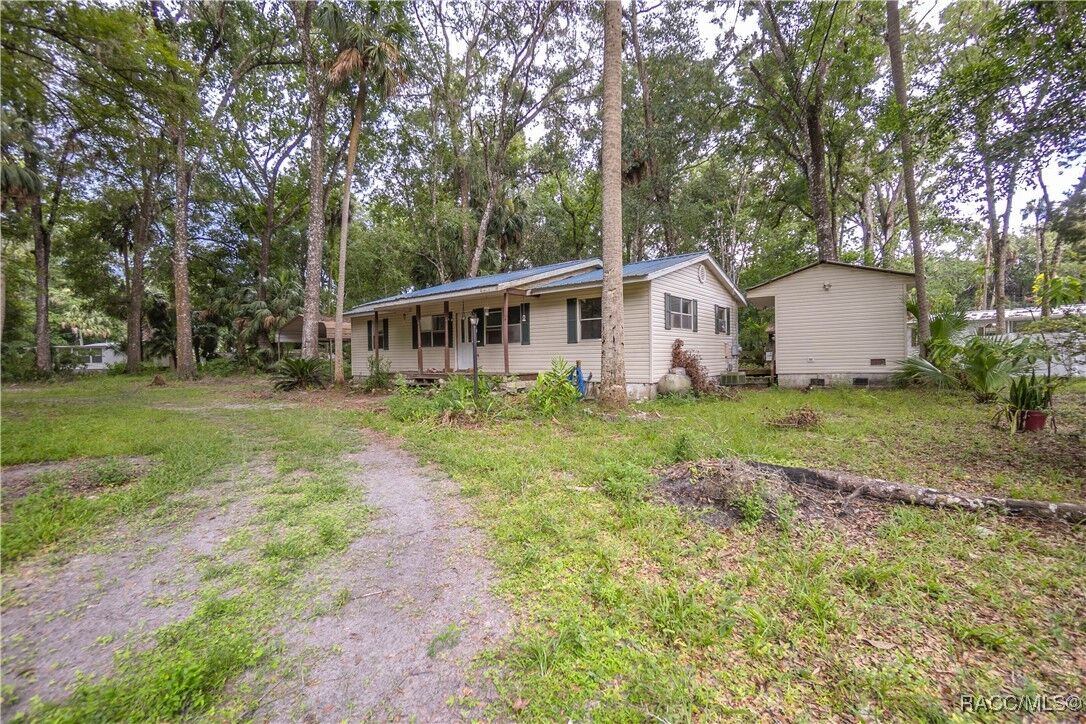 Property Photo: 2424 N Junglecamp Road FL 34453