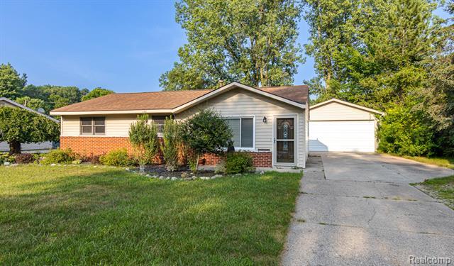 1573 Zarieda Street  Ortonville Vlg MI 48462 photo