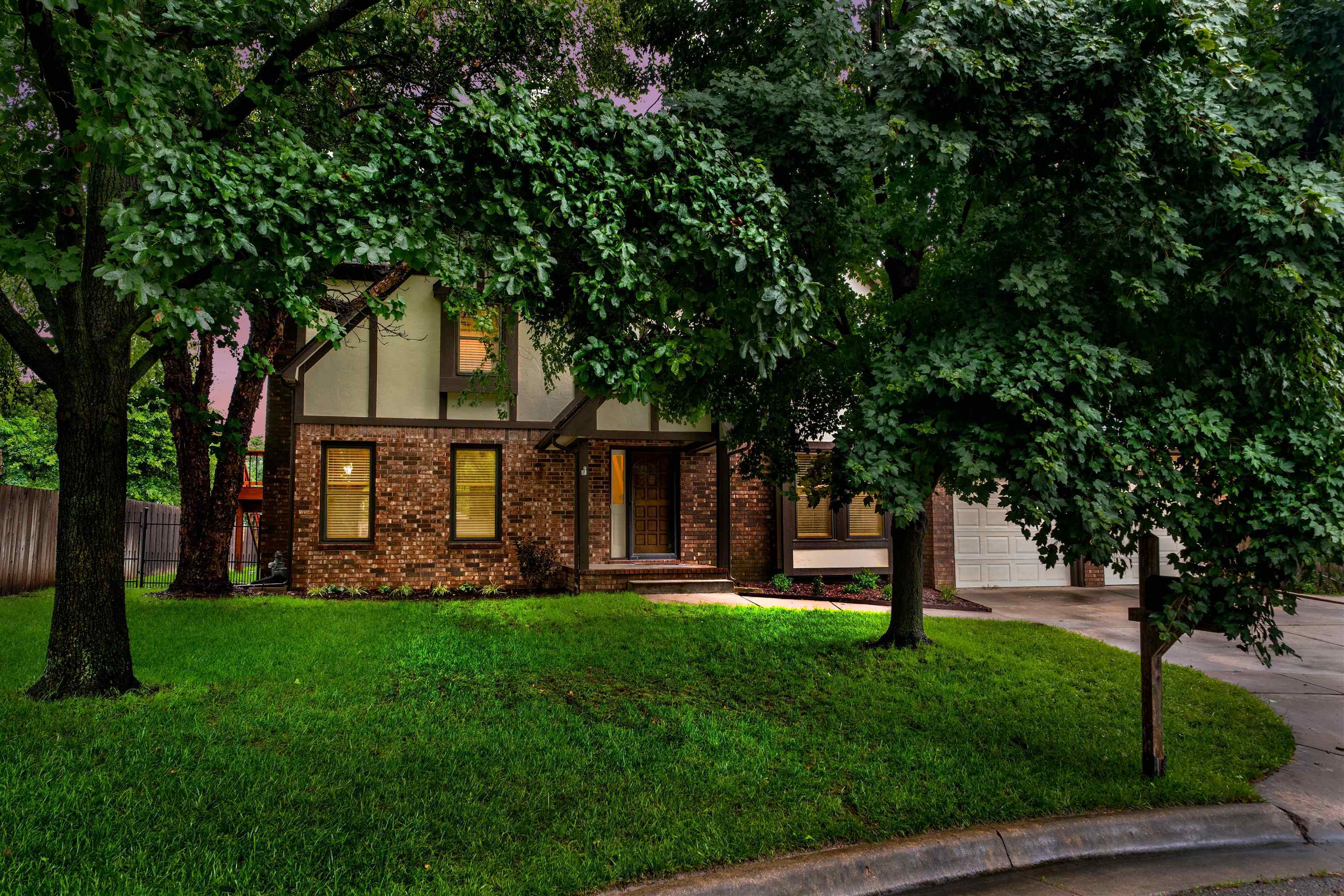 Property Photo: 915 N Toh N Hah Ct KS 67212