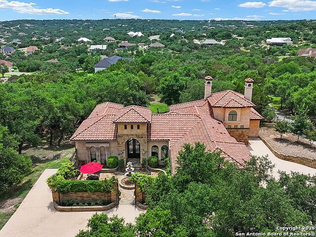 Property Photo:  464 Paradise Hills  TX 78132 
