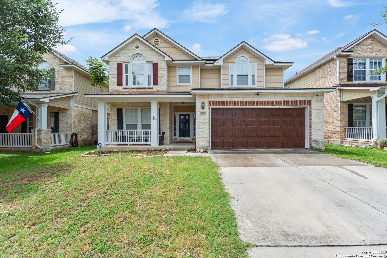 Property Photo:  1039 Maltese Ln  TX 78260 