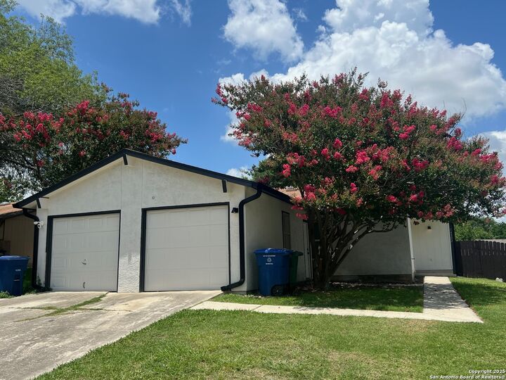 14502 Woods Hole  San Antonio TX 78233 photo