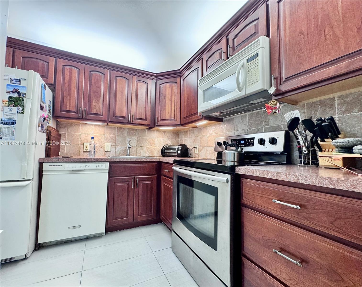 Property Photo: 20500 W Country Club Dr 210 FL 33180