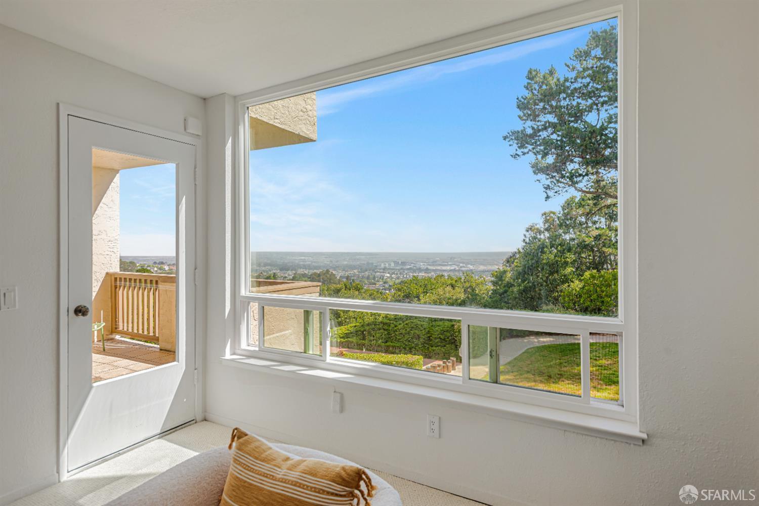 Property Photo: 340 Vallejo Drive 71 CA 94030