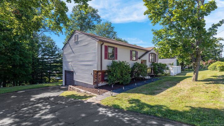 Property Photo: 70 Island Lane CT 06516