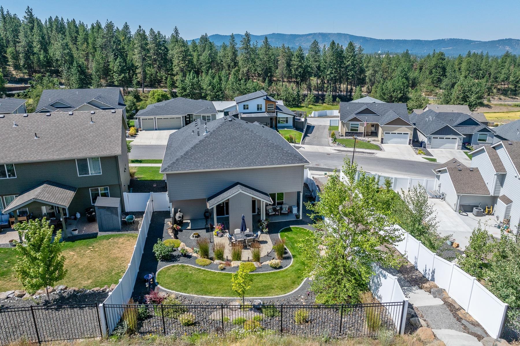 Property Photo:  2833 S Sonora Dr  WA 99037 