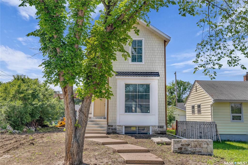 1403 Edward Avenue  Saskatoon SK S7K 3B2 photo