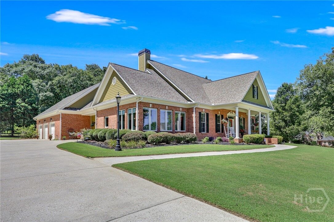 Property Photo:  1885 Silver Oak Drive  GA 30620 