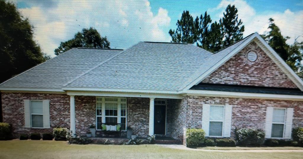 Property Photo: 106 Abbey Ct. AL 36305