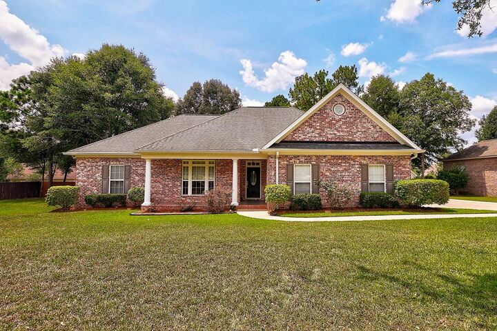 106 Abbey Ct.  Dothan AL 36305 photo
