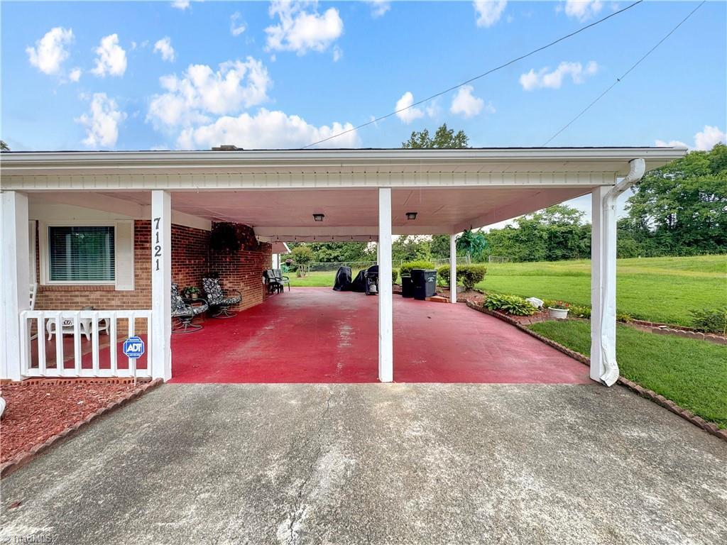 Property Photo: 7121 Ridge Road NC 27050