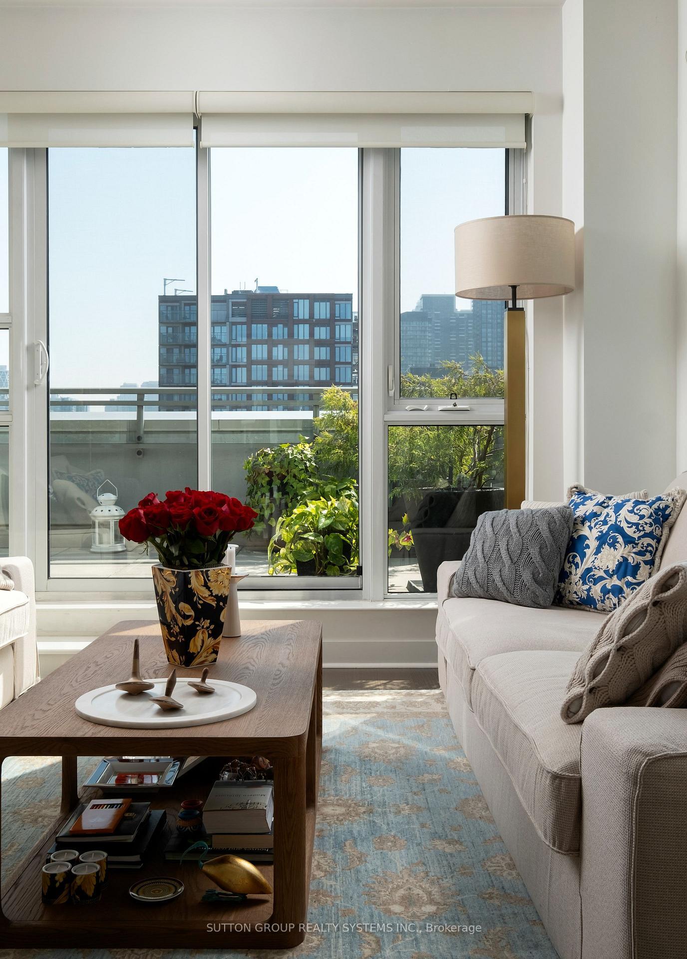 Property Photo: 156 Portland Street 612 ON M5V 0G1