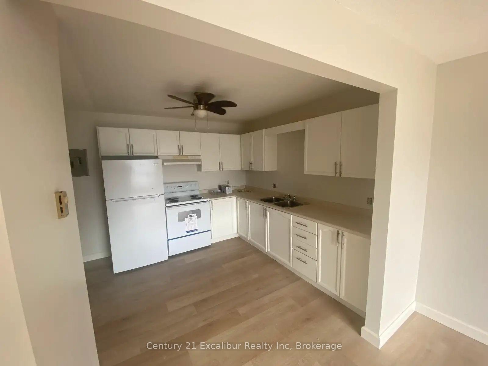 Property Photo: 112 Normanby Street S 8 ON N0G 2L1