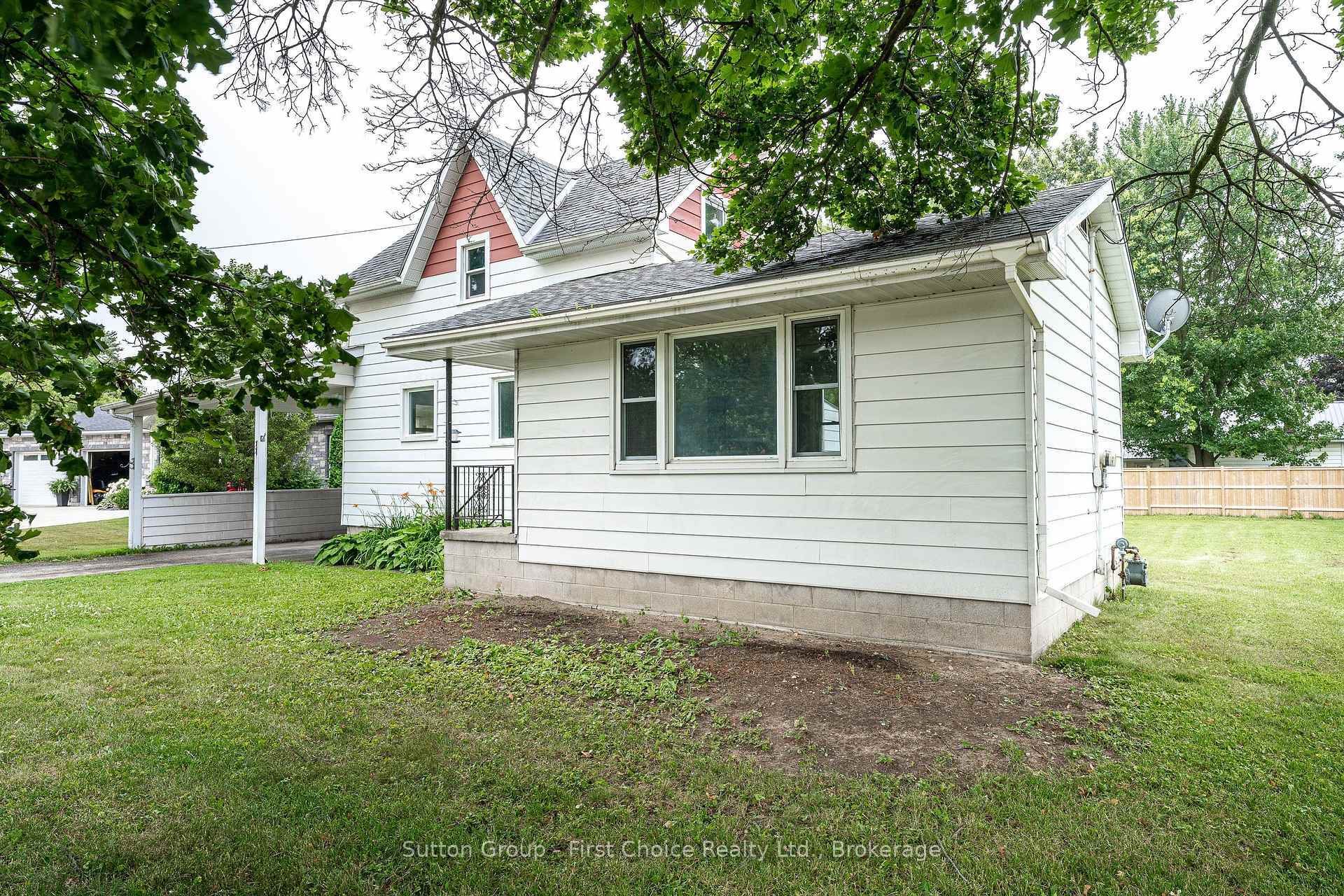 Property Photo: 44 Huron Road ON N0K 1N0