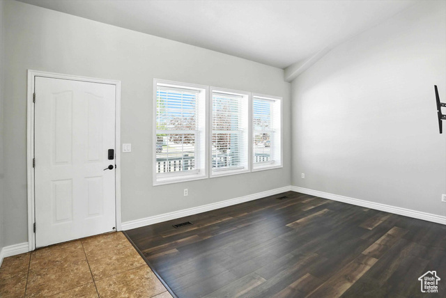 Property Photo: 68 N 935 W UT 84041