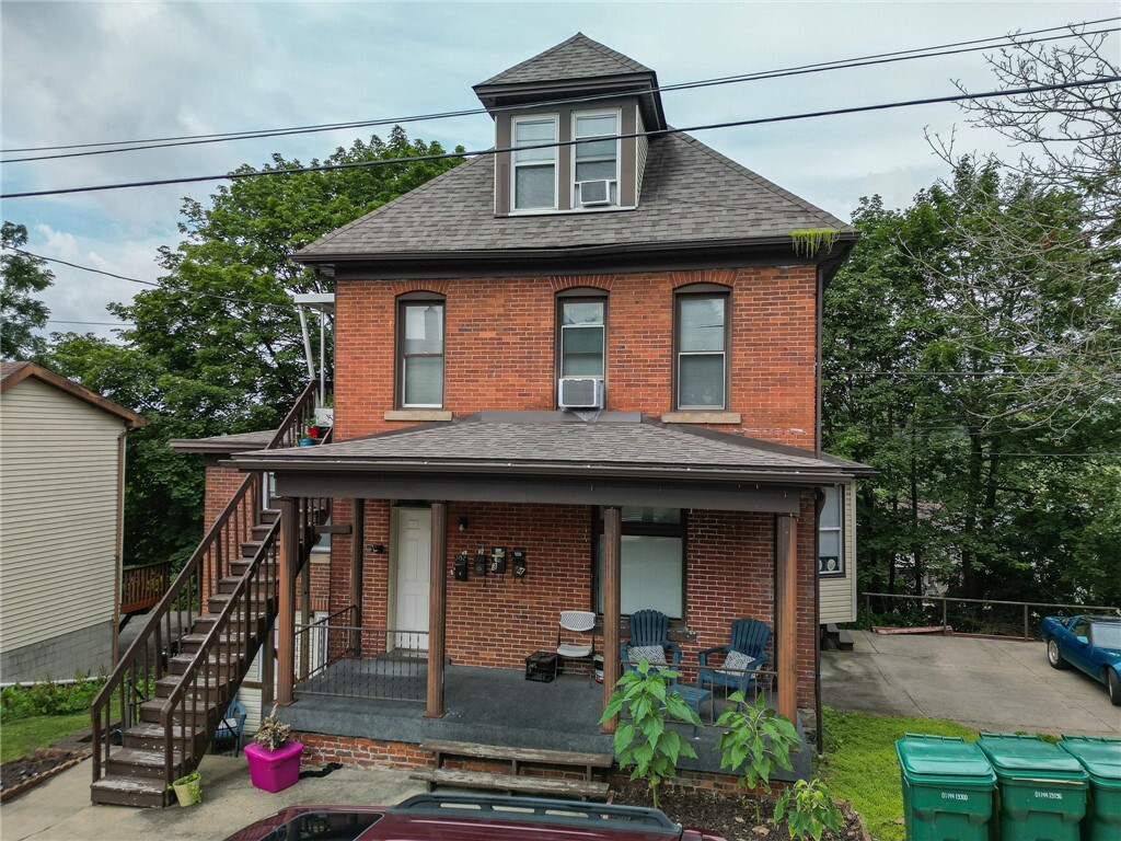 Property Photo: 302 N Pennsylvania Ave PA 15601