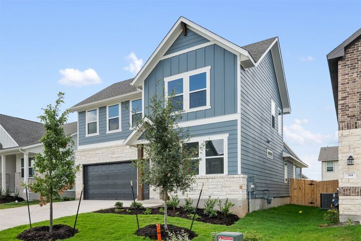 Property Photo: 322 Wrangell Way TX 78620