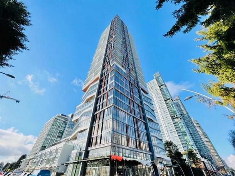 Property Photo:  6511 Sussex Avenue 3901  BC V5H 0K5 