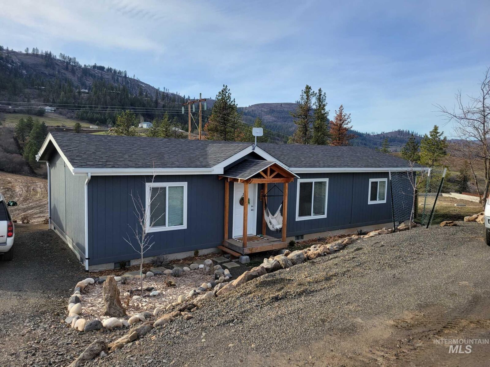 Property Photo: 820 Crest Drive ID 83536