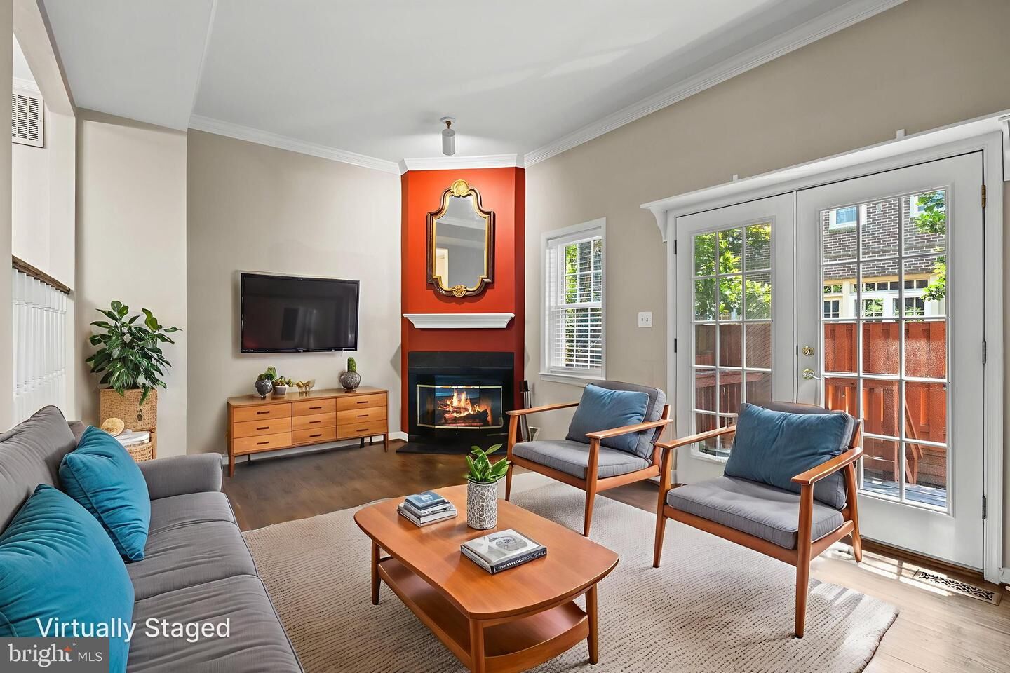 Property Photo: 804 Gibbon Street VA 22314