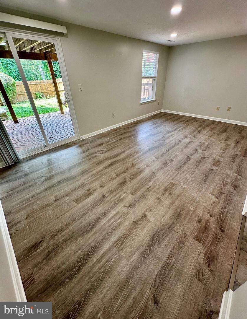 Property Photo: 110 Lakeview Court VA 22554