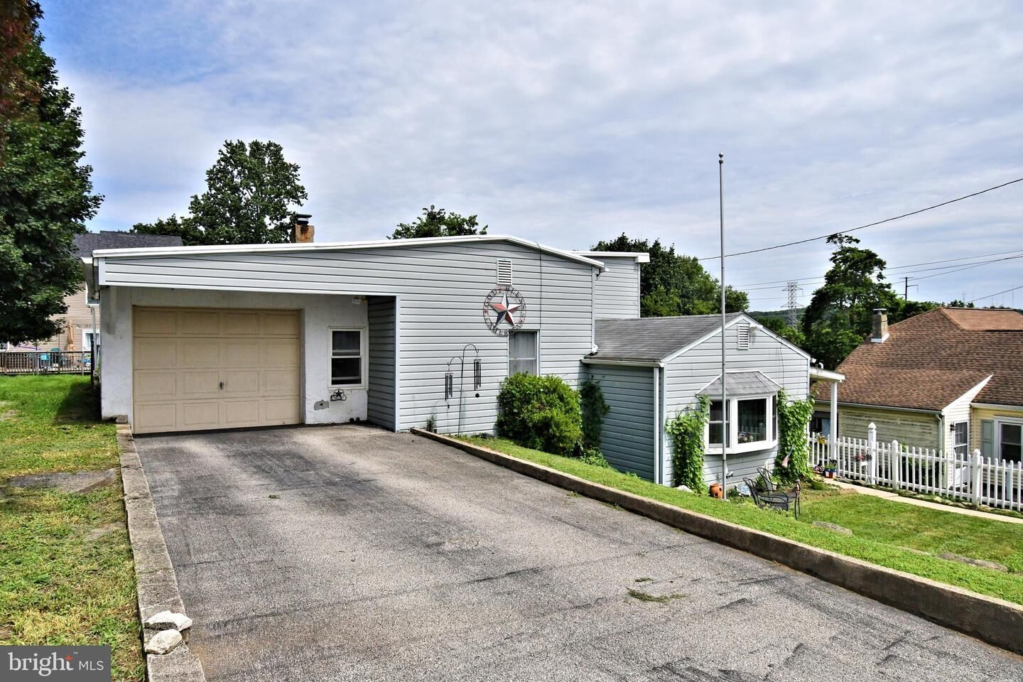 Property Photo: 280 Summit Avenue PA 19428