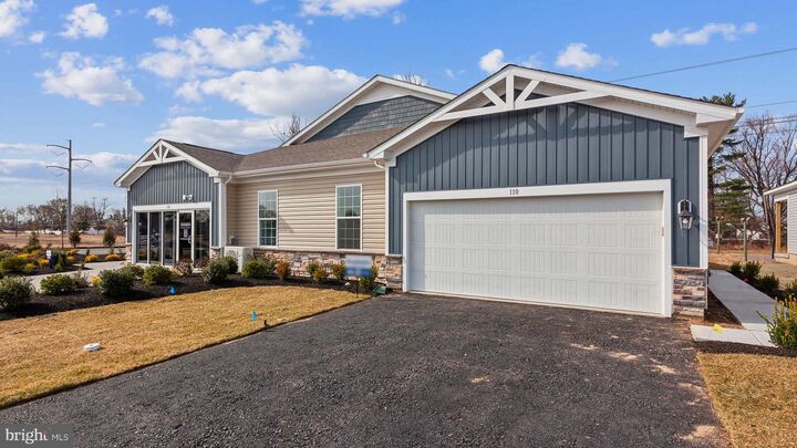 Property Photo: 193 Delhaas Circle PA 19007