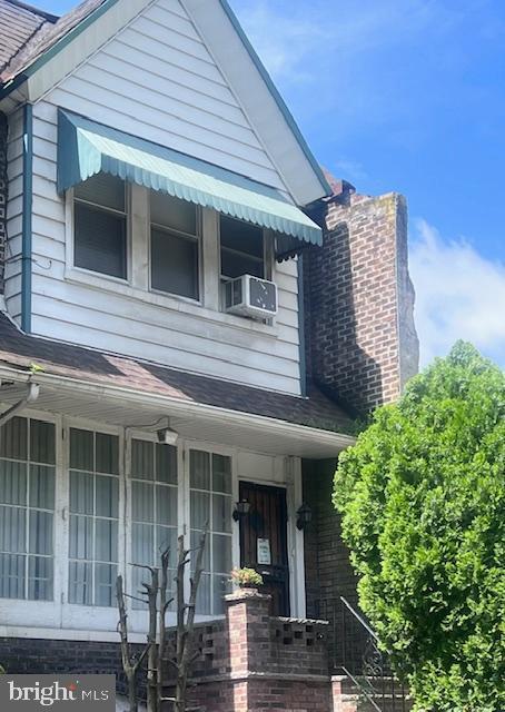 4304 Parkside Avenue  Philadelphia PA 19104 photo