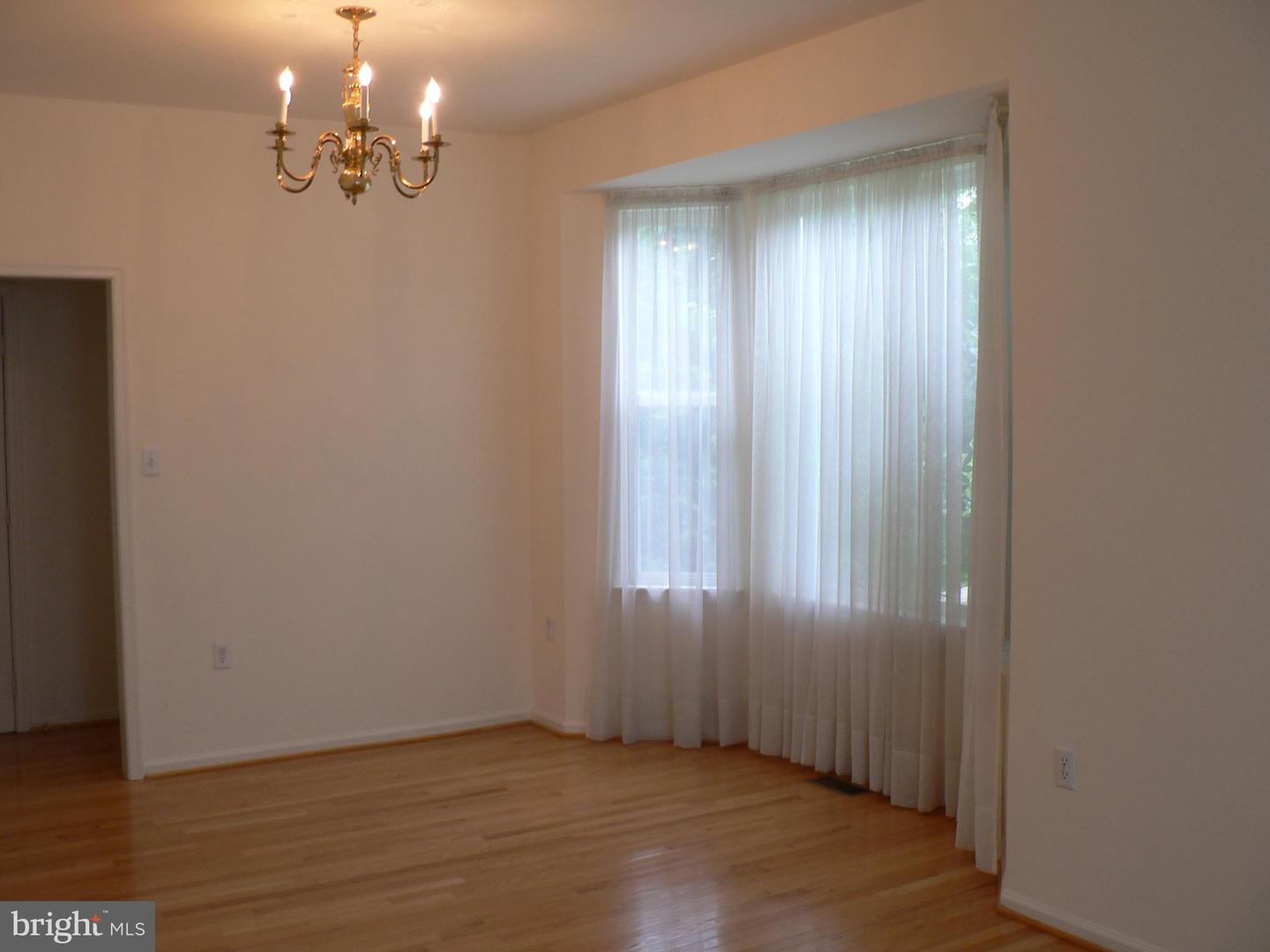 Property Photo: 3005 Jeannie Anna Court VA 20171