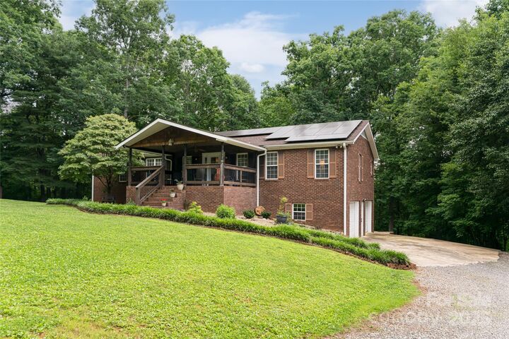 Property Photo: 128 Oak Trails Pass NC 28748