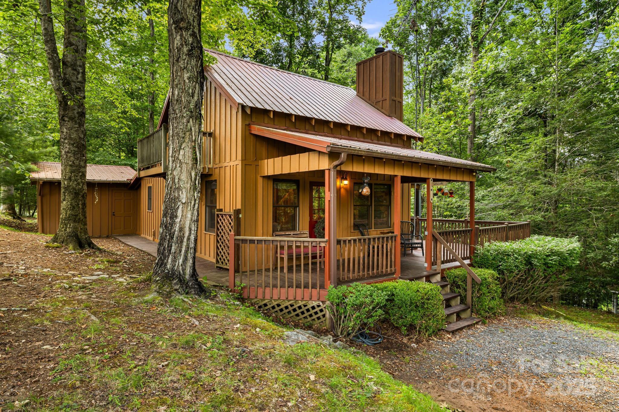 Property Photo: 180 Grace Way NC 28740
