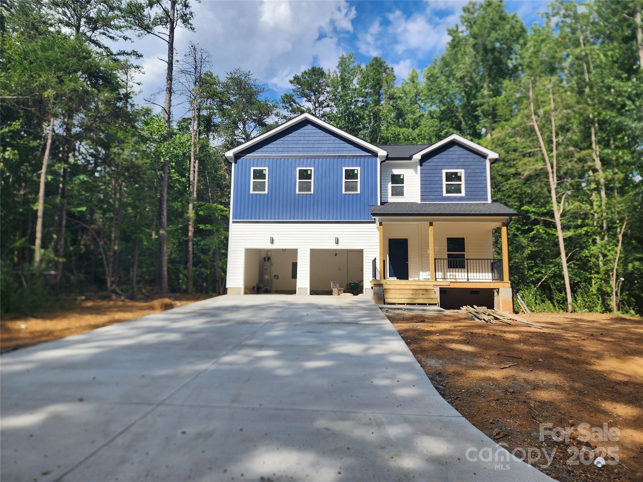 Property Photo: 13715 Circle Drive NC 28262