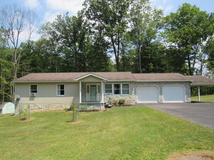 Property Photo: 22 Red Sail Rd PA 15801
