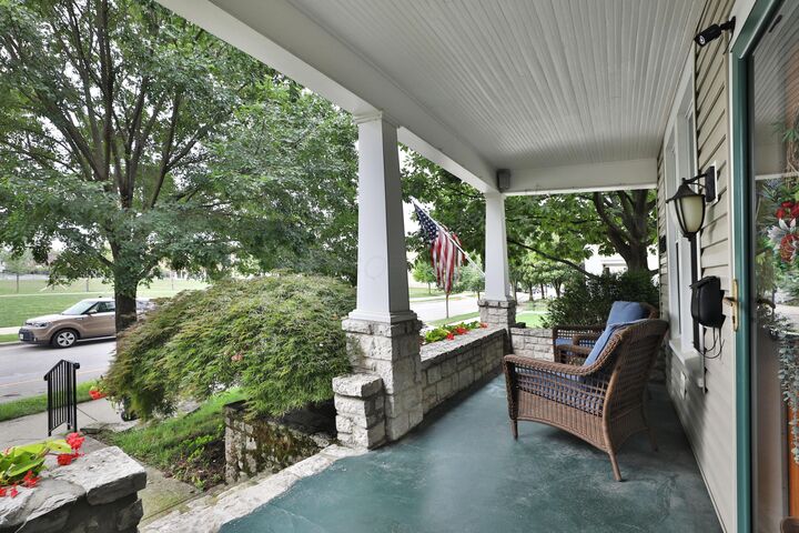 Property Photo: 1263 Oakland Avenue OH 43212