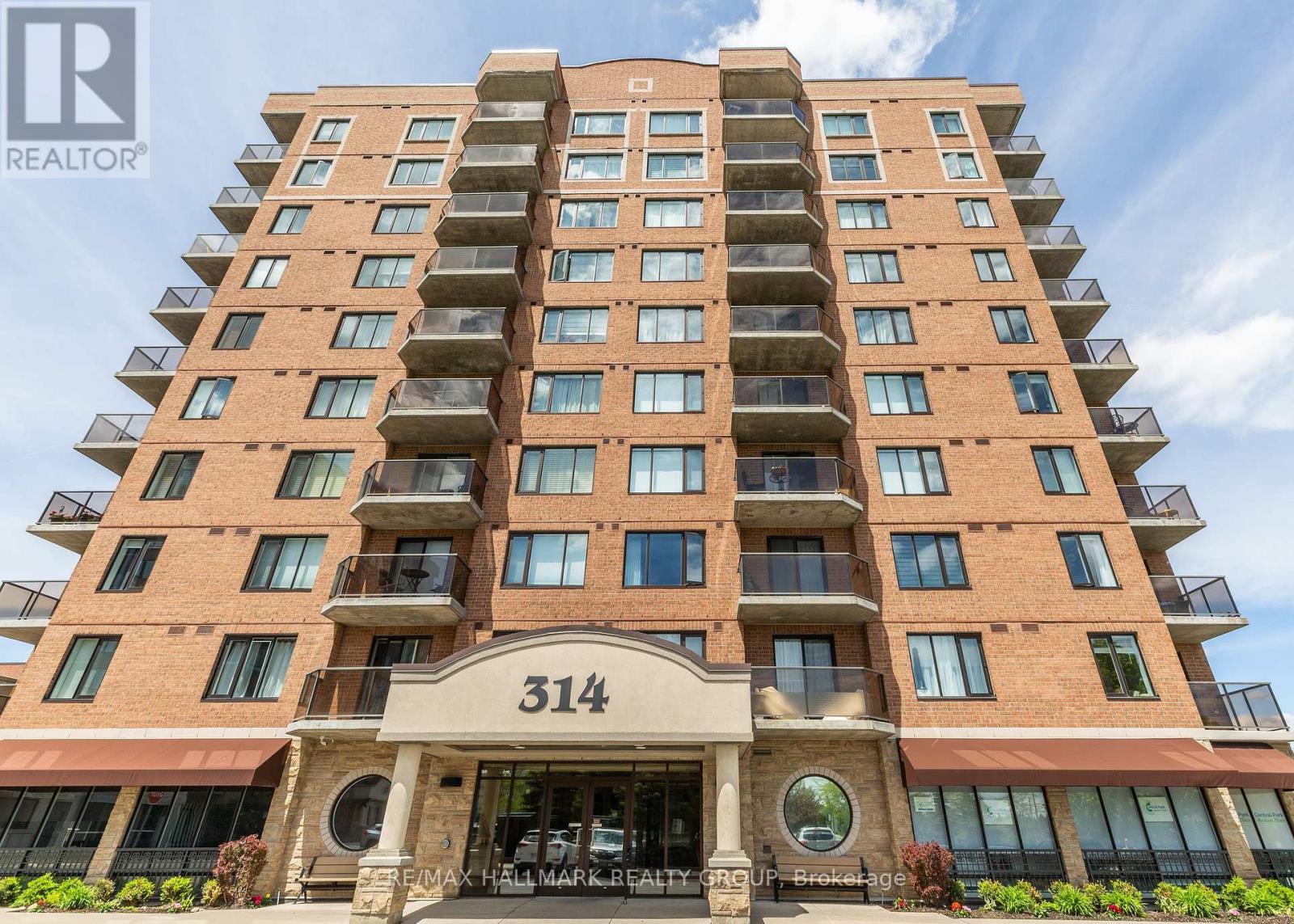 Property Photo:  314 Central Park Drive 301  ON K2C 0R2 