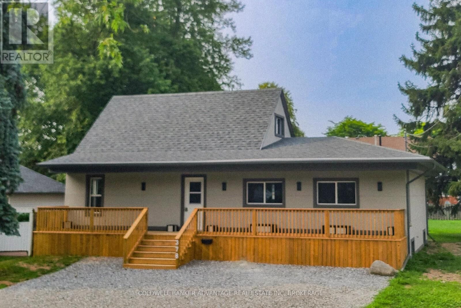 Property Photo:  378 Thorold Road  ON L3C 3W6 