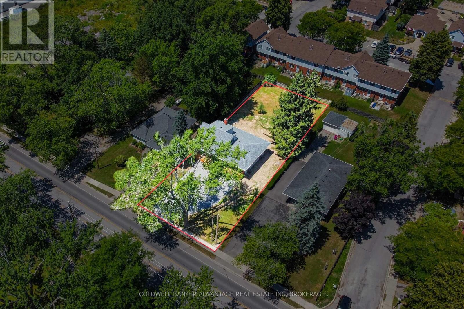 Photo de la propriété:  378 Thorold Road  ON L3C 3W6 