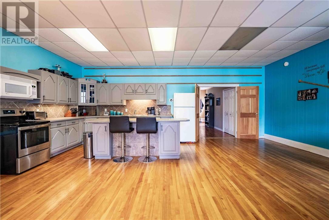 Property Photo: 39 Vaughan ON P0M 1H0