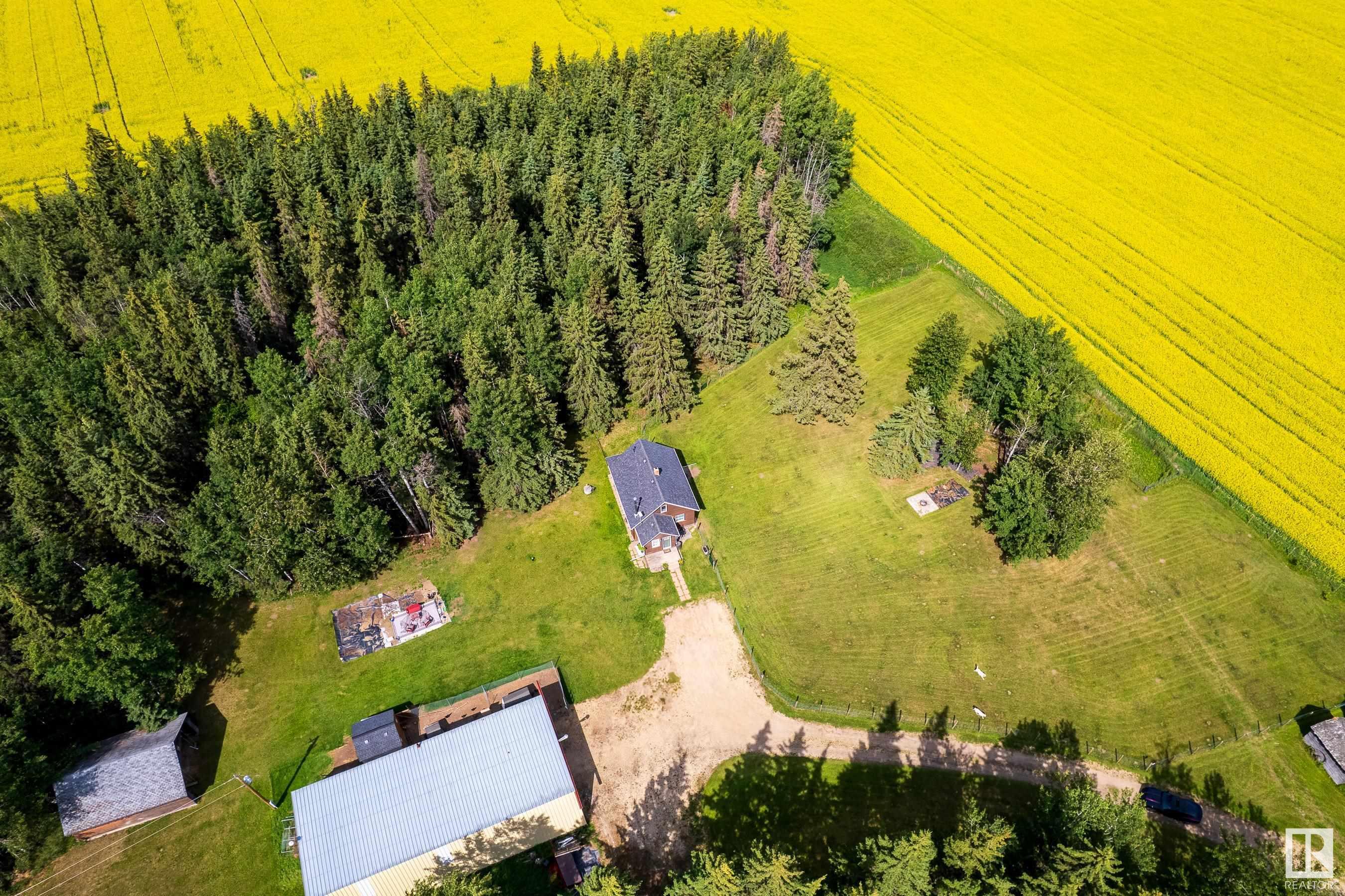 Photo de la propriété: 1526 Twp Rd 603 AB T7P 2P4