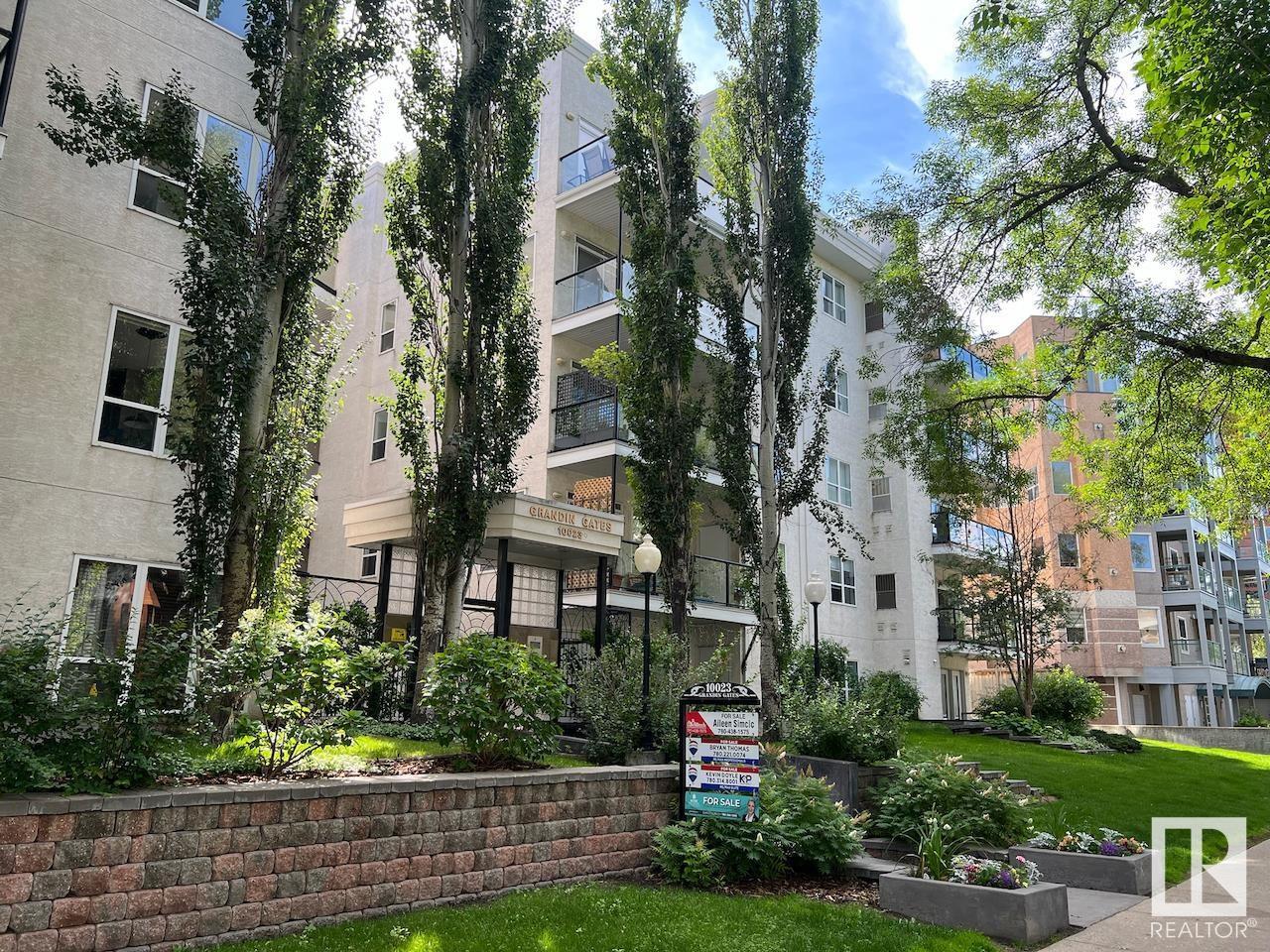 Photo de la propriété:  10023 110 Street NW 532  AB T5K 1J5 