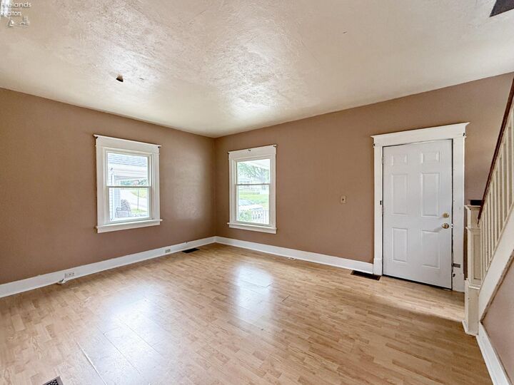 Property Photo: 365 Benner Street OH 44883