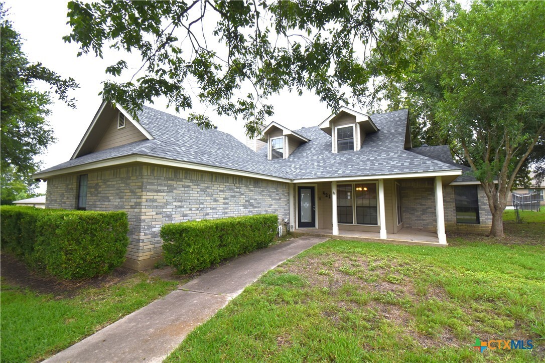 421 E Upshaw Avenue  Temple TX 76501 photo