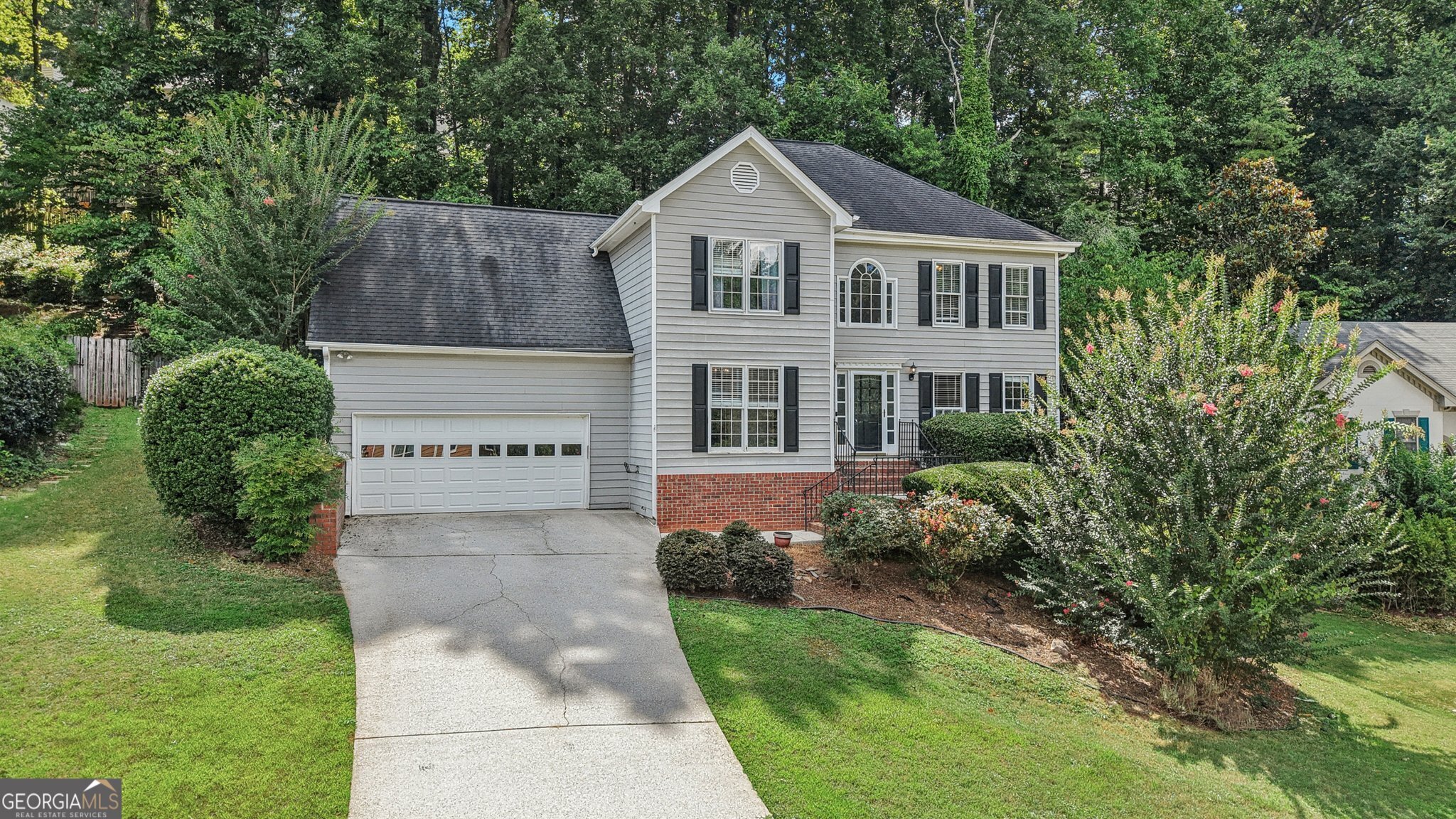 Property Photo:  825 Connell Lane  GA 30044 