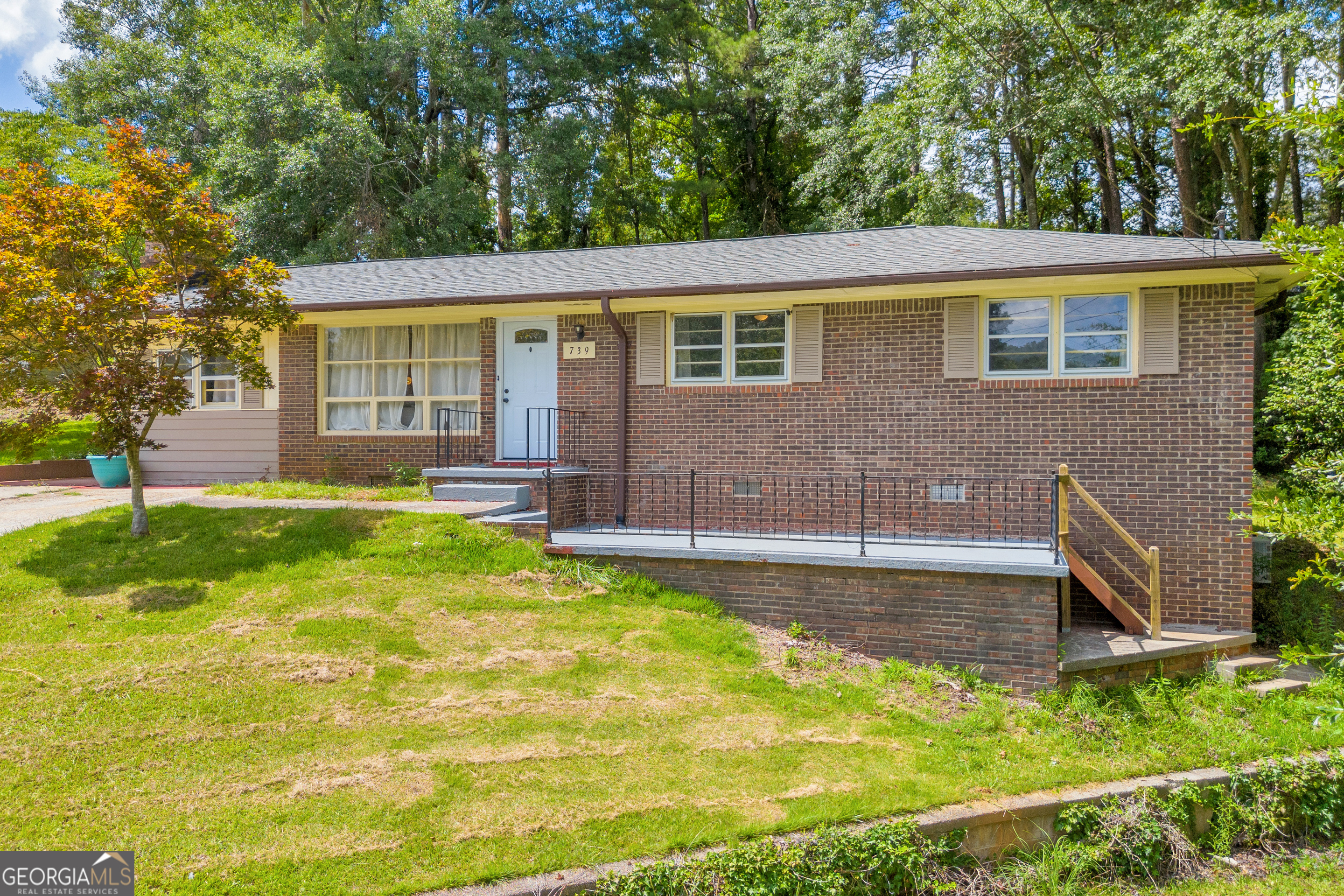 Property Photo: 739 Poplar Street GA 30577