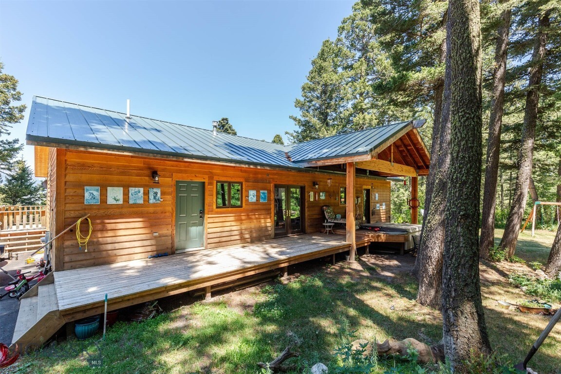 Property Photo:  4702 Meadow Lane  MT 59715 