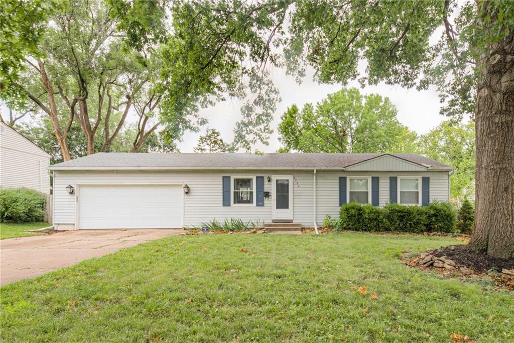 Property Photo:  8926 W 101st Street  KS 66212 