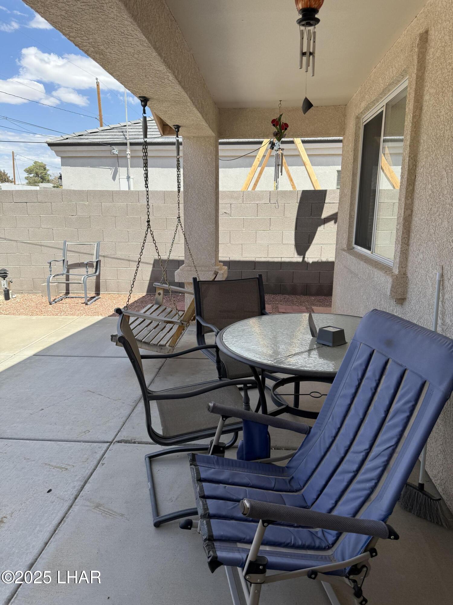 Property Photo: 2640 Chambers Ave AZ 86401