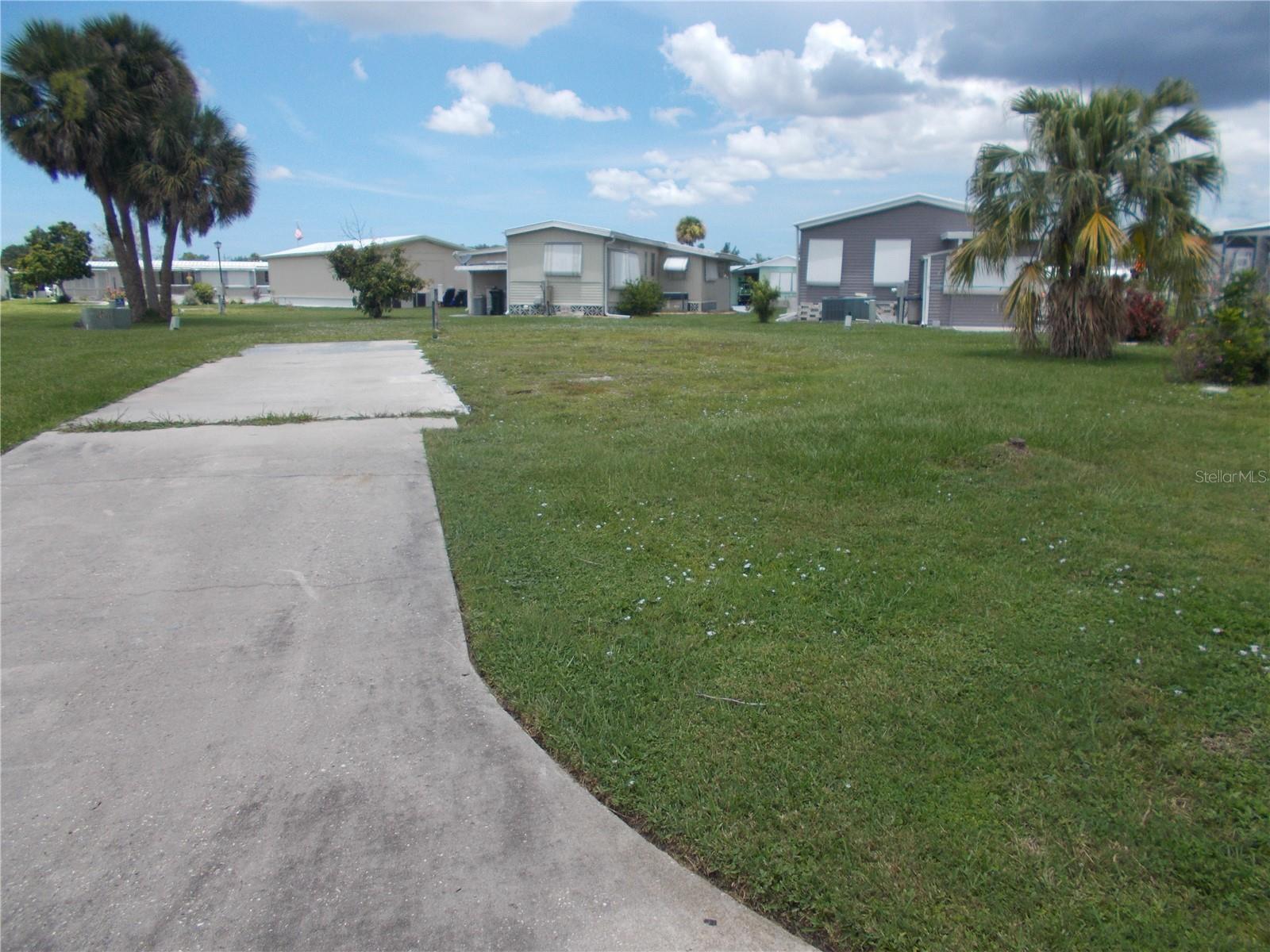Property Photo: 6786 Neighborly Court FL 34287