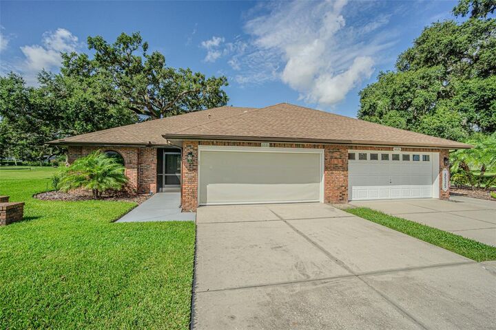 6533 Brentwood Drive  Zephyrhills FL 33542 photo