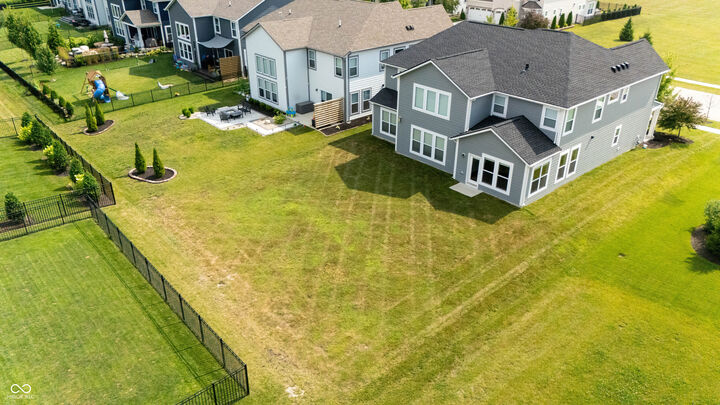 Property Photo: 19256 Scofield Farms Boulevard IN 46062